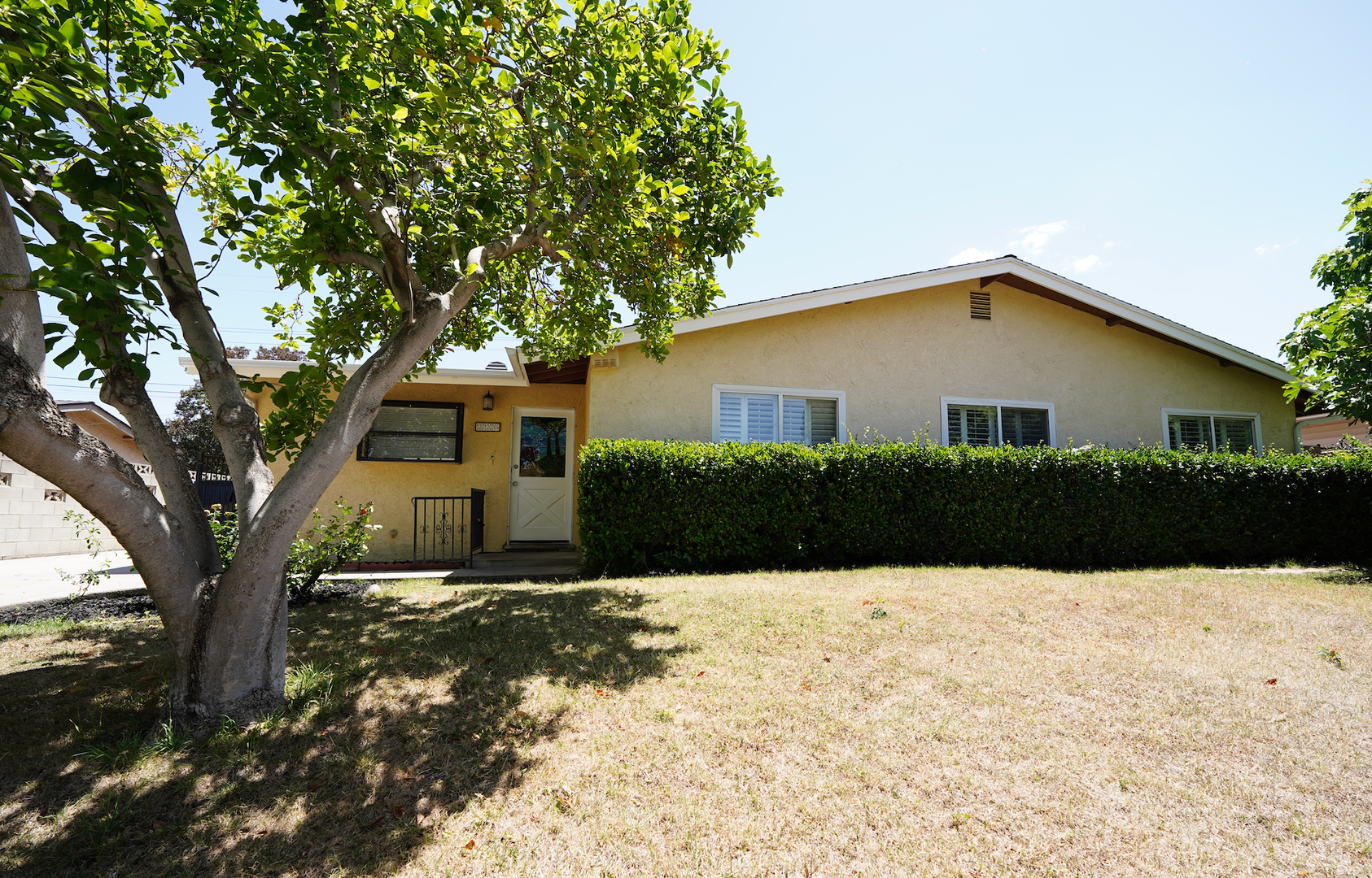 Redlands Apartment: 220 Lilac Court