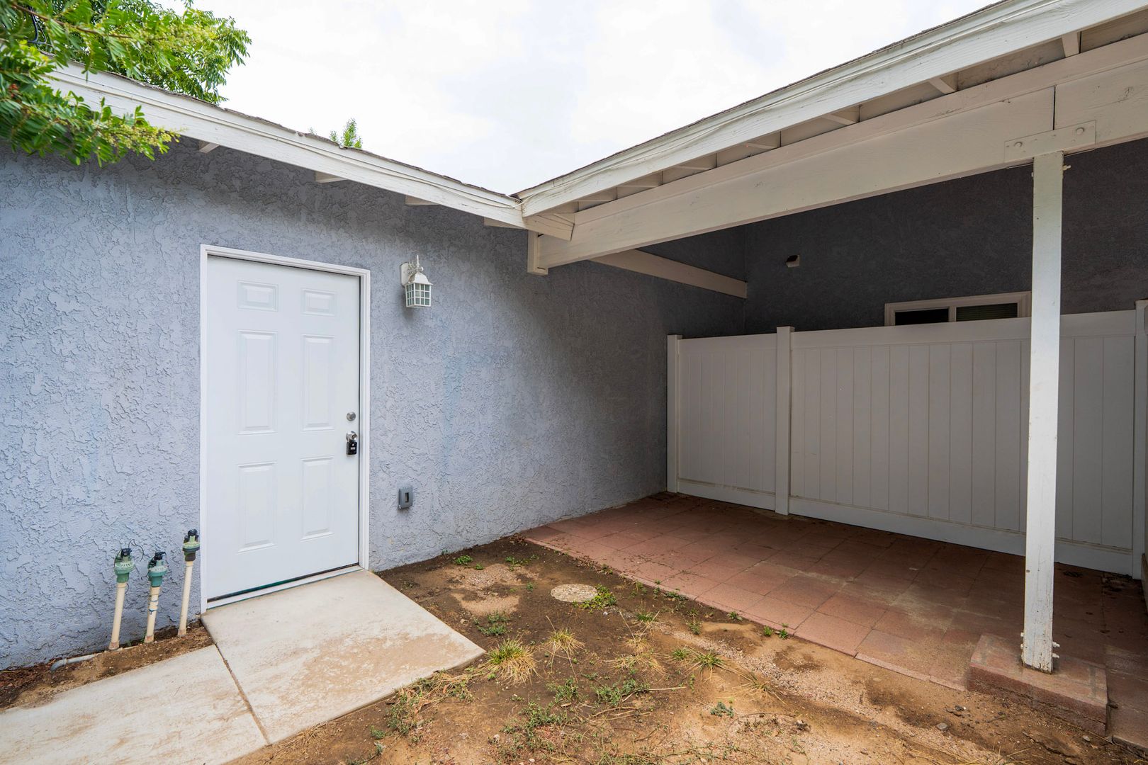 Redlands Apartment: 47 North Michigan Street