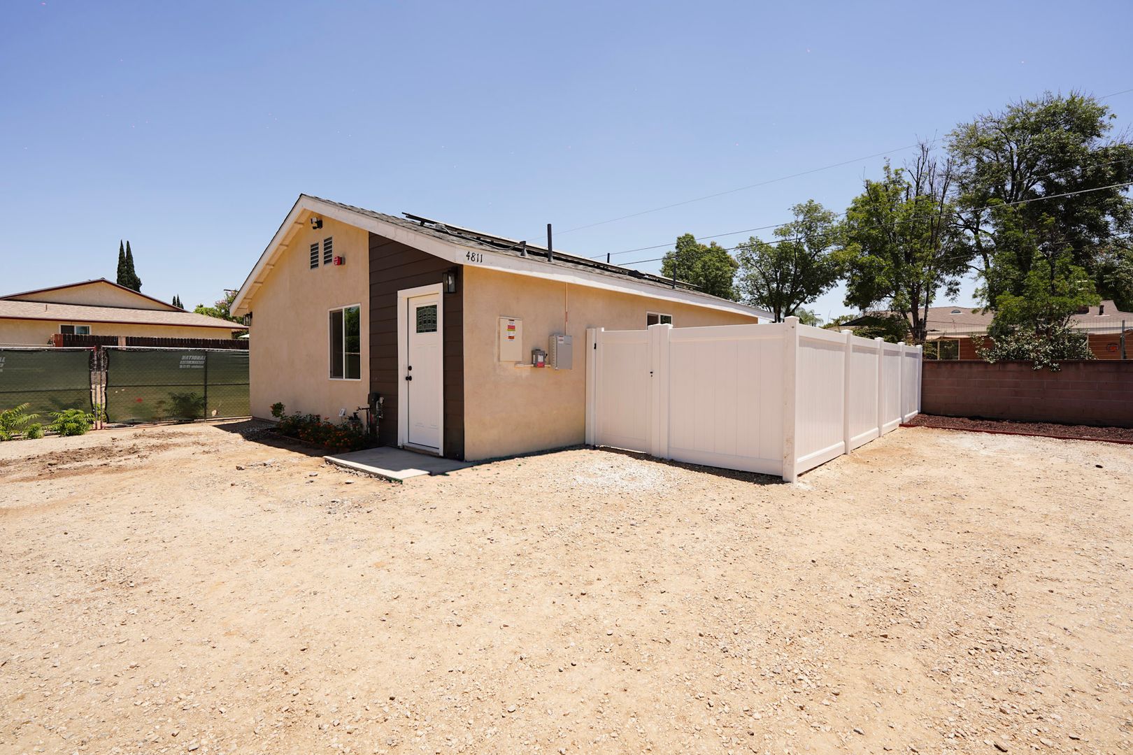 Riverside Apartment: 4805 Charlotte Way