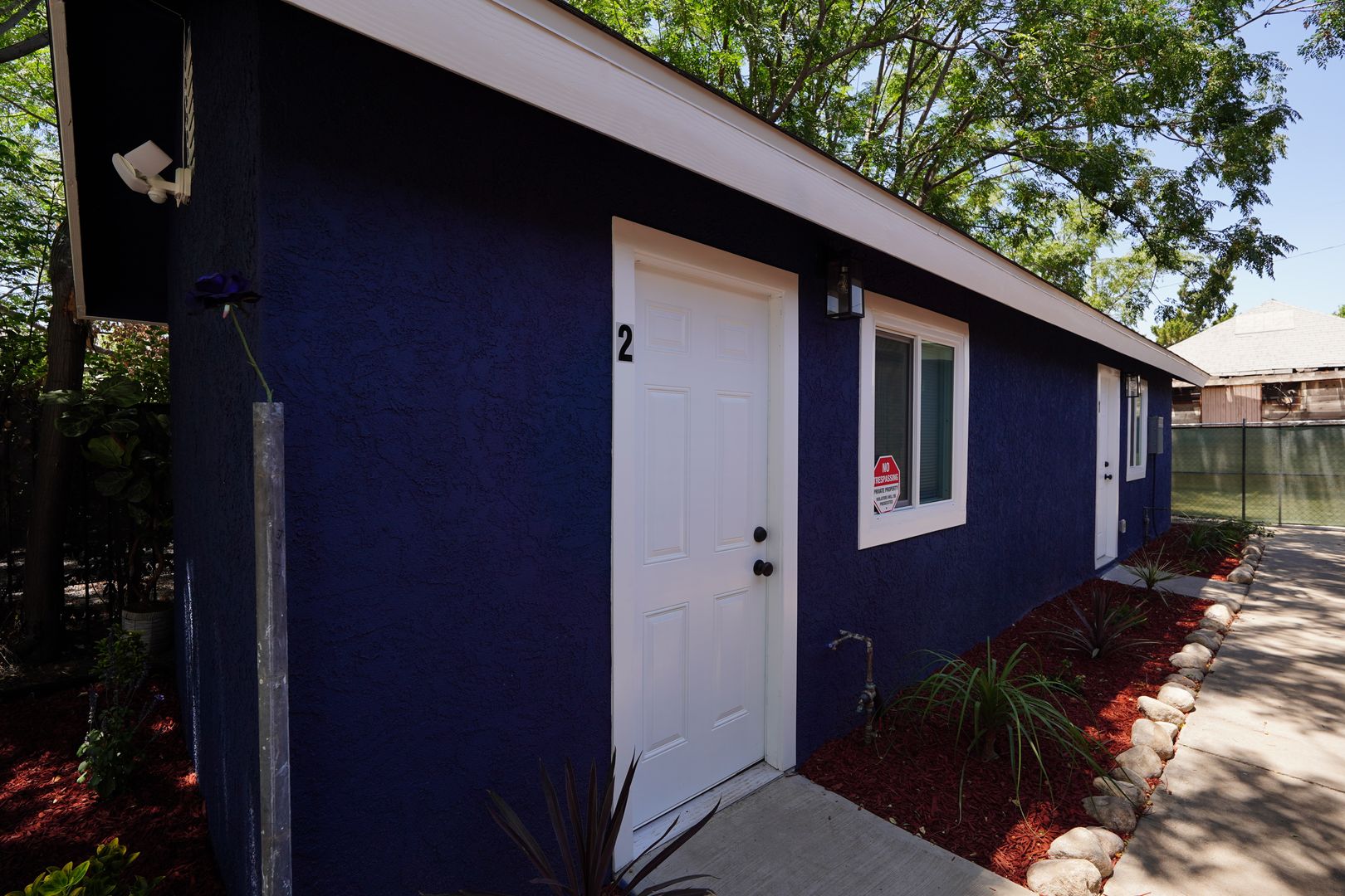 Redlands Apartment: 214-216 E High Ave