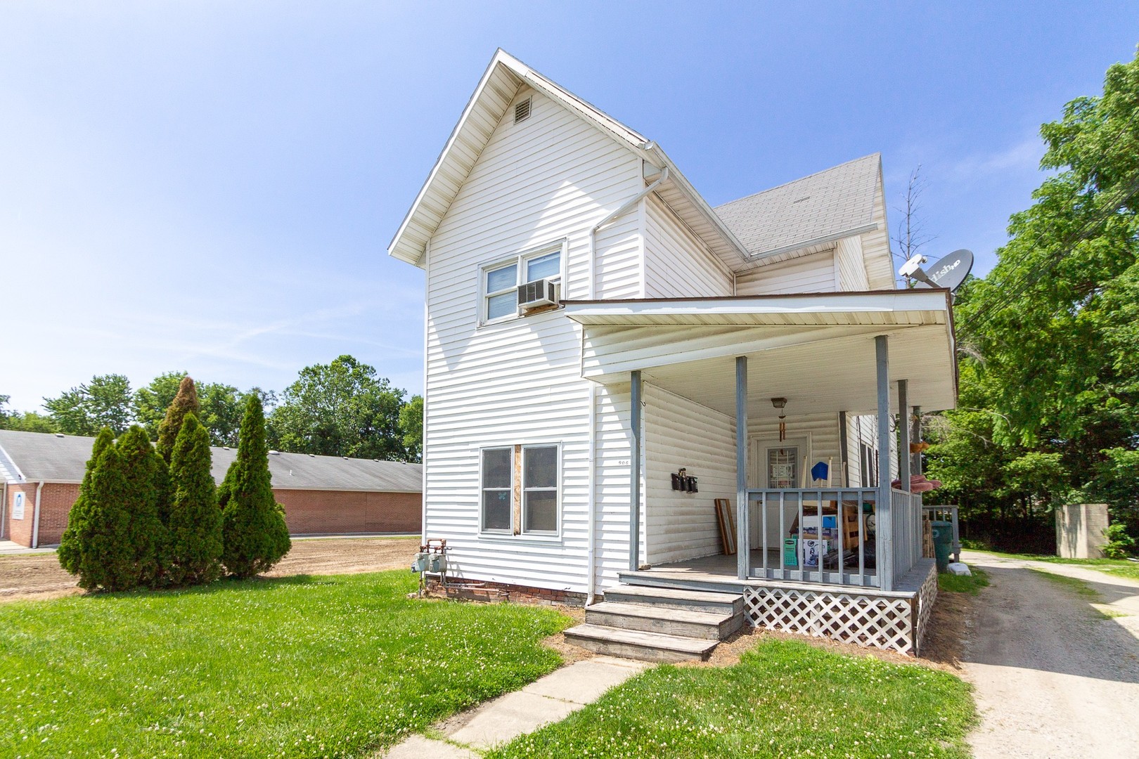 906 W. Main Street Apt. 1, Muncie, IN 47303