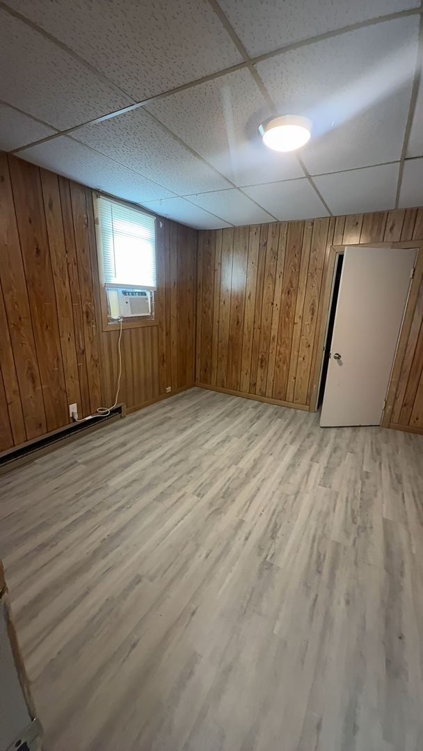 Close to Campus: In-Unit Washer and Dryer 8 of 8