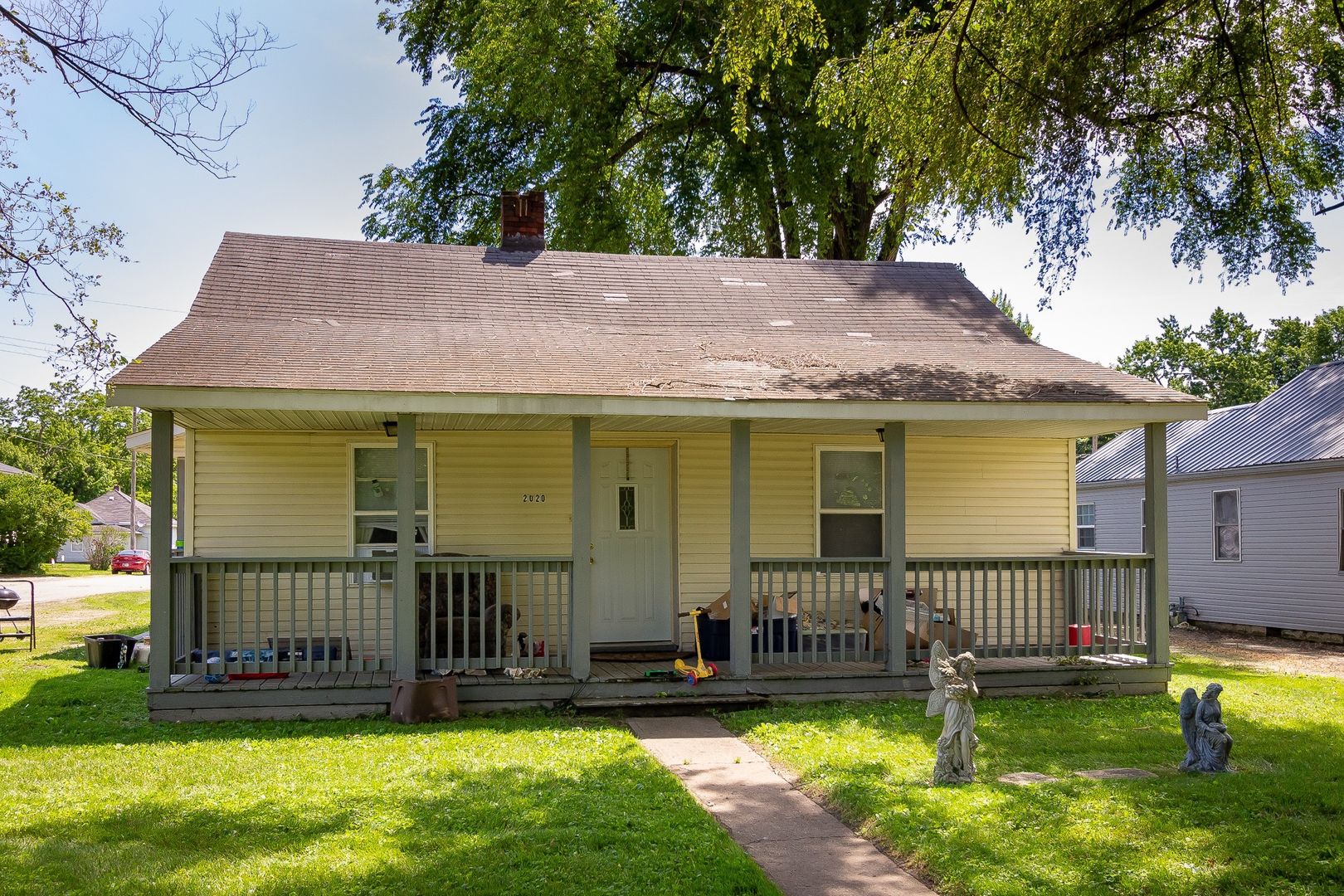 Muncie House: 2020 N Glenwood Ave.