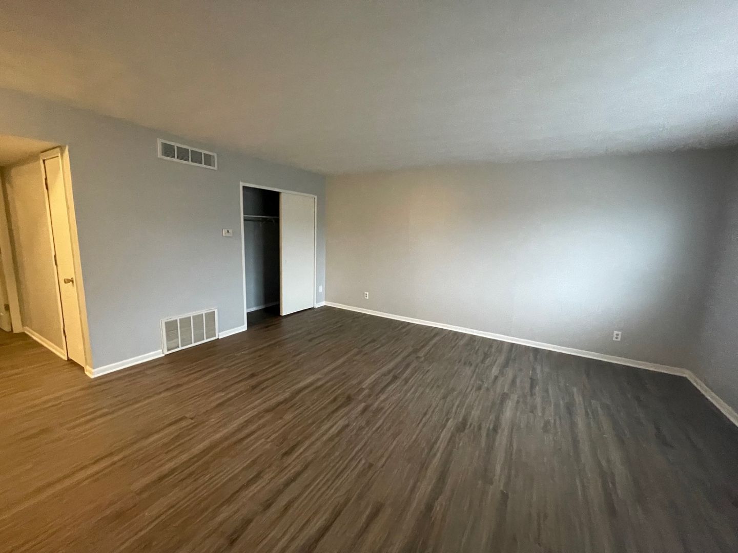 Muncie Apartment: 720 W Centennial Ave.