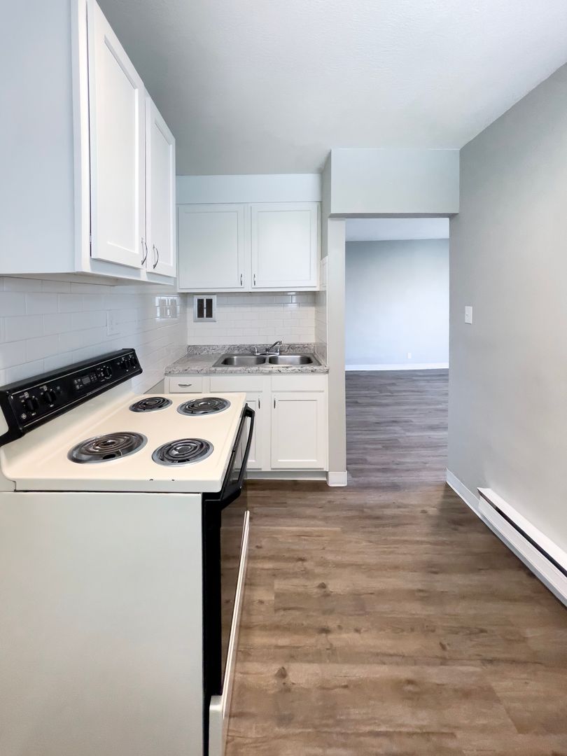 Muncie Apartment: 1924 W Jackson St