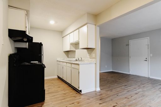 Fully Renovated 2 Bedroom Apartments! Pet Friendly! On-Site Laundry!