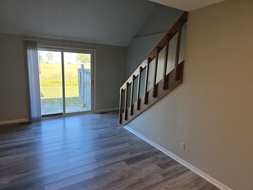 Lynnwood Apartments - Spacious Townhouse Living Just Outside Downtown Woodburn