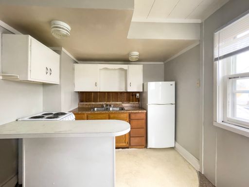 832 W North St - Bright & Comfortable Near Ball State! – photo 1
