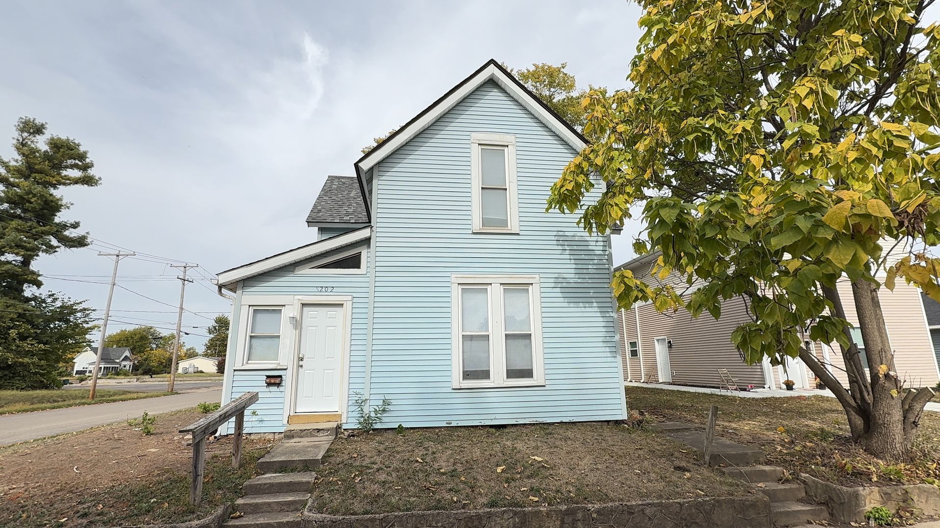 Muncie House: 1202 E 5th St