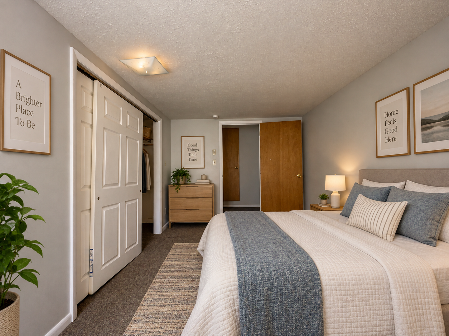 2 Bedroom Unit with a Large Front Porch, Close to Campus 9 of 10