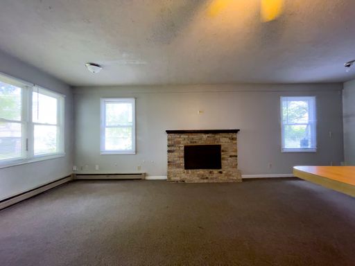 2 Bedroom Unit with a Large Front Porch, Close to Campus – photo 1