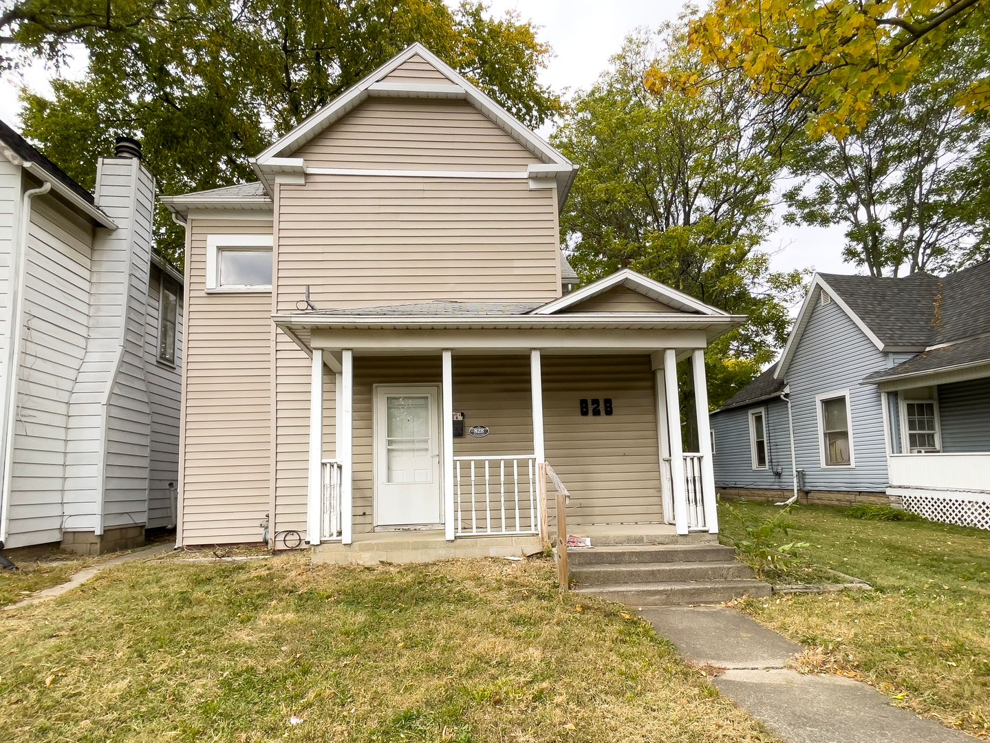 Muncie Apartment: 830 W North St.