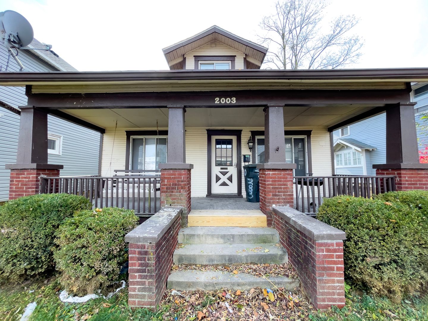 Muncie House: 2003 W Jackson St
