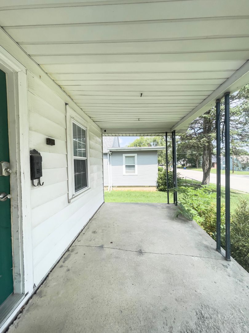 Muncie Apartment: 1711 N Ball Ave