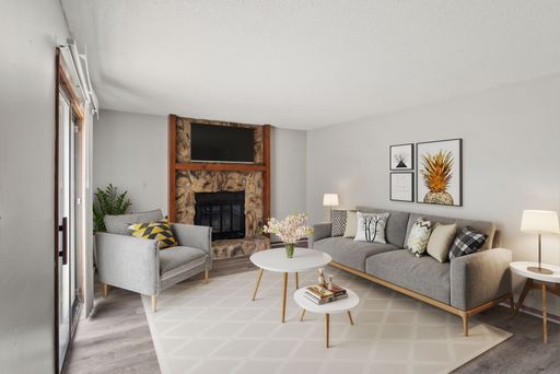 Spacious Updated 2 Bedroom 1.5 Bath Townhomes – photo 1