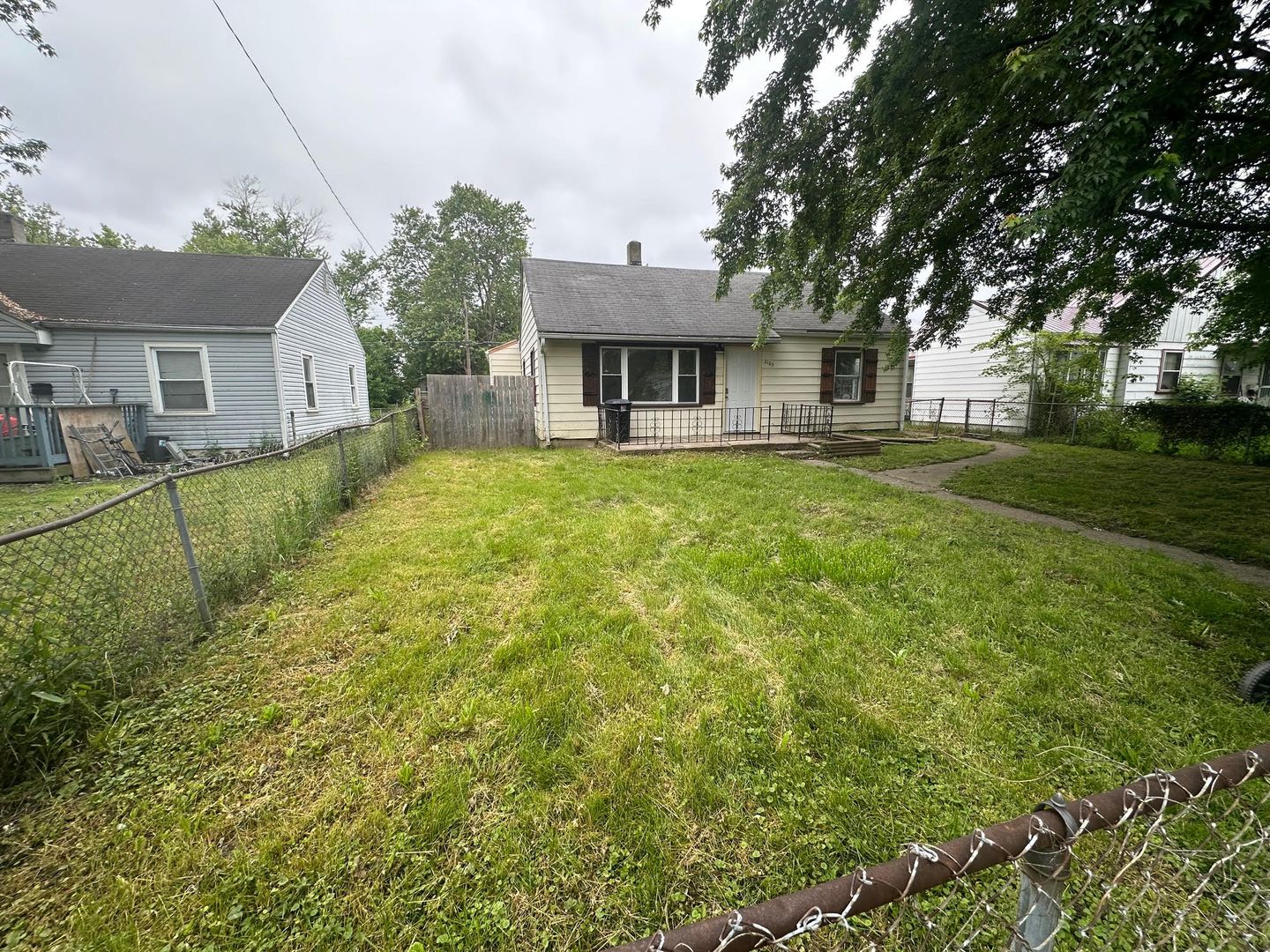 Muncie House: 2105 S Vine St.