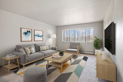District on Oakwood - Ample Closet Space – photo 1