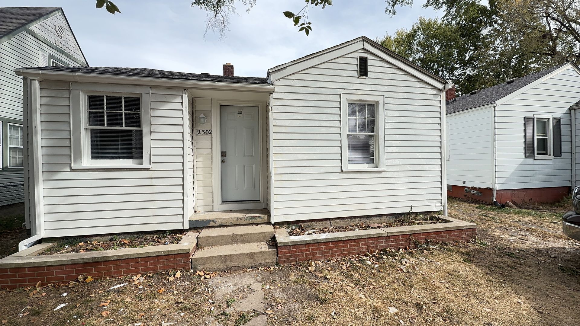 Muncie House: 2302 S Hackley St