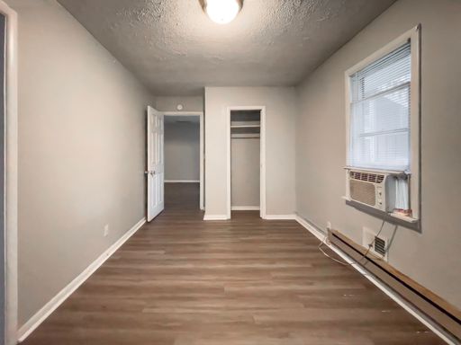 Enclosed Porch – photo 1