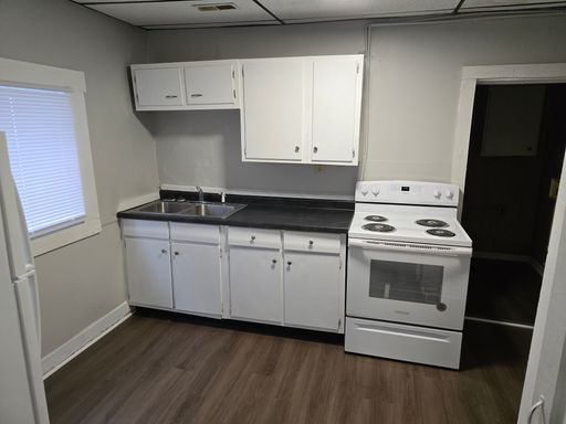 1519 E Washington St: Cozy Studio Style Apartment on Historic Washington Street! Washer Dryer hookups! – photo 1