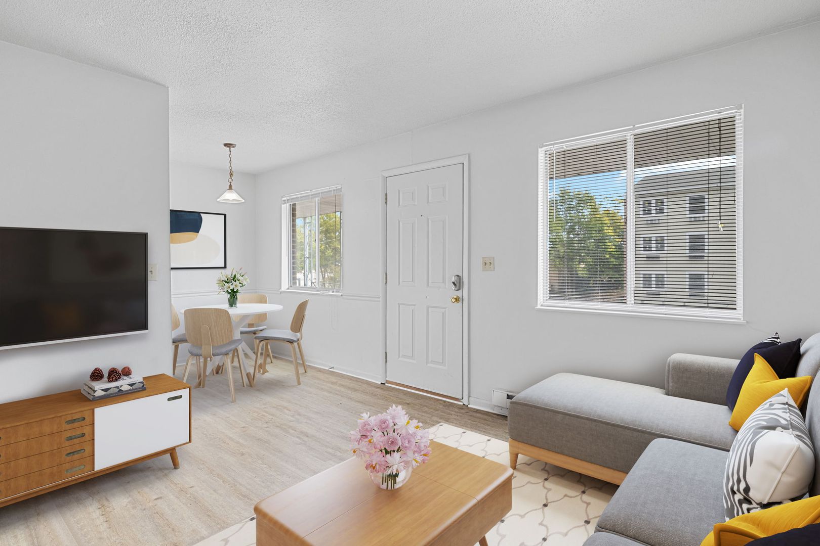 Muncie Apartment: 1204 W Bethel Ave