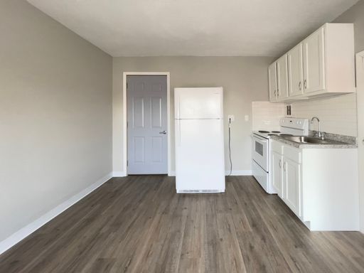 Studio Apartment for Rent- Prime Location Near Ball State!