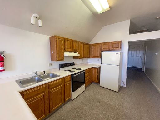 9012 W Jackson St Apt. A - Pet-Friendly 2 Bedroom in Yorktown School District | Spacious Rooms & Extra Storage! – photo 1