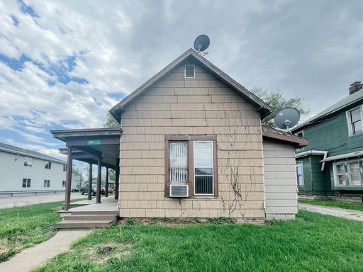 1607 W Jackson #1 - 1 Bedroom Close to Campus – photo 1