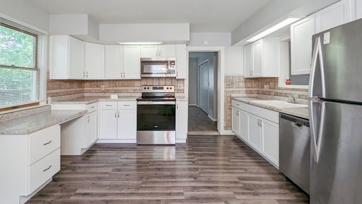For Rent: 1408 N Lorraine! 3 Bedroom Home Available Now! Short Walk from Ball State's Campus! Updated & Spacious home! – photo 1