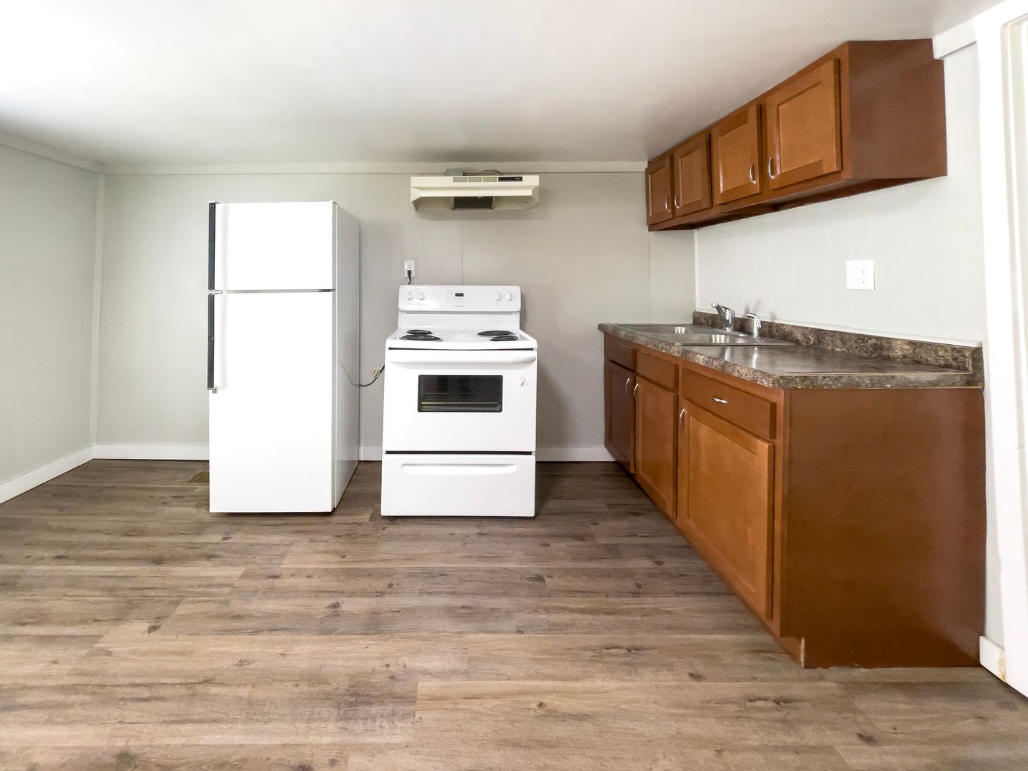 Muncie Apartment: 906 W Main St