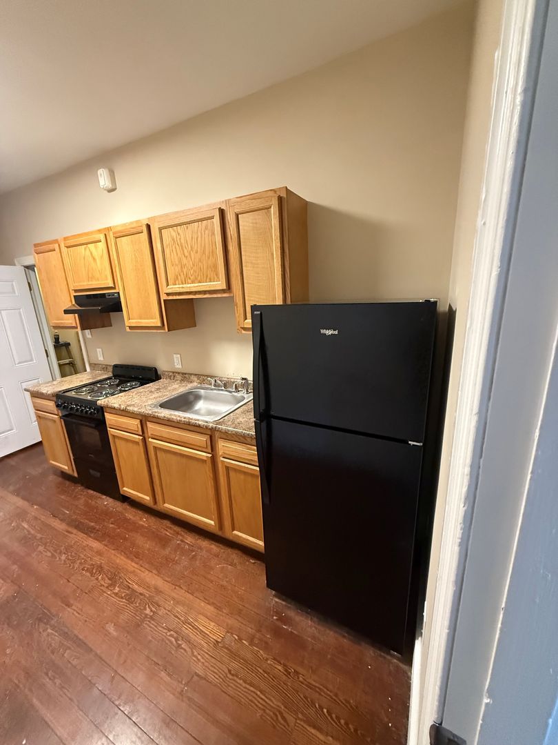Philadelphia Apartment: 4015 Lancaster Avenue