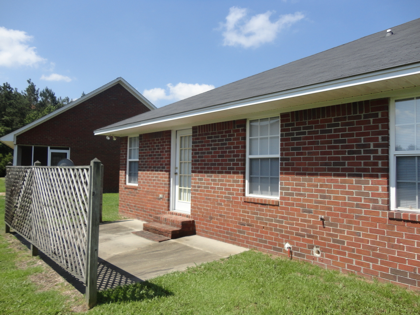 Sumter House: 345 Wildwood Avenue