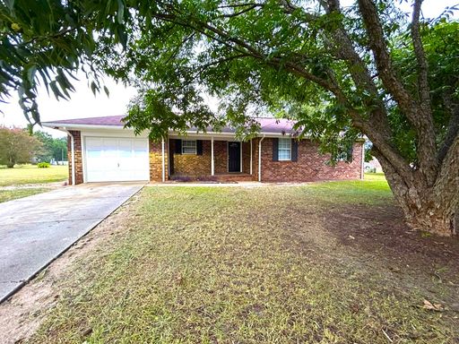 NEWLY RENOVATED- SHAW AFB-3 Bedroom, 2 Bathroom-APPLICATION FEE WAIVED FOR ACTIVE DUTY MILITARY