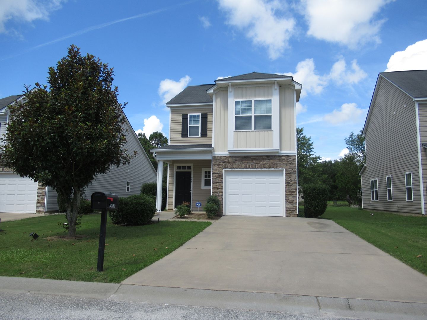 Sumter House: 1666 Ruger Drive