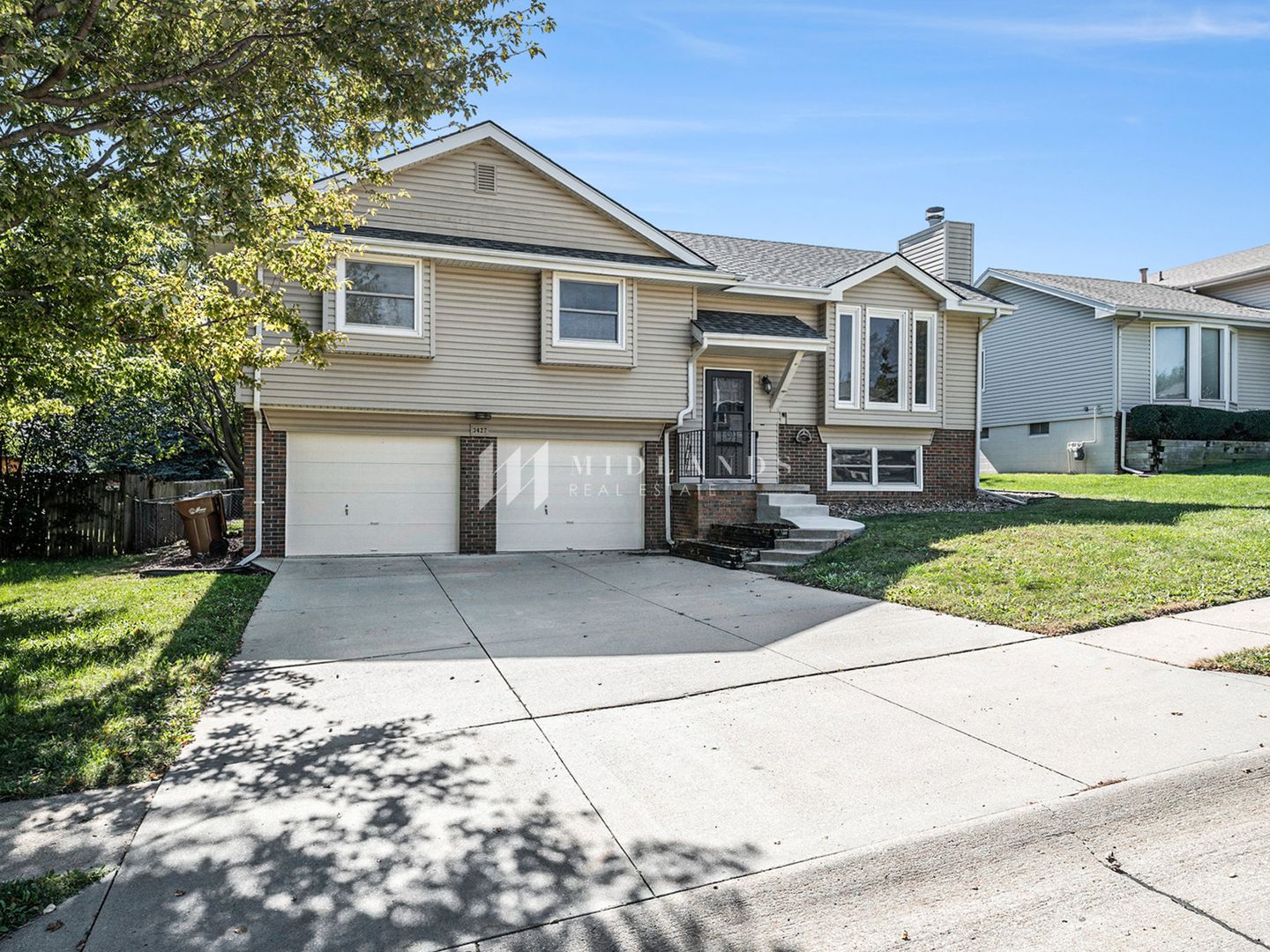 Bellevue House: 3427 Faye Drive