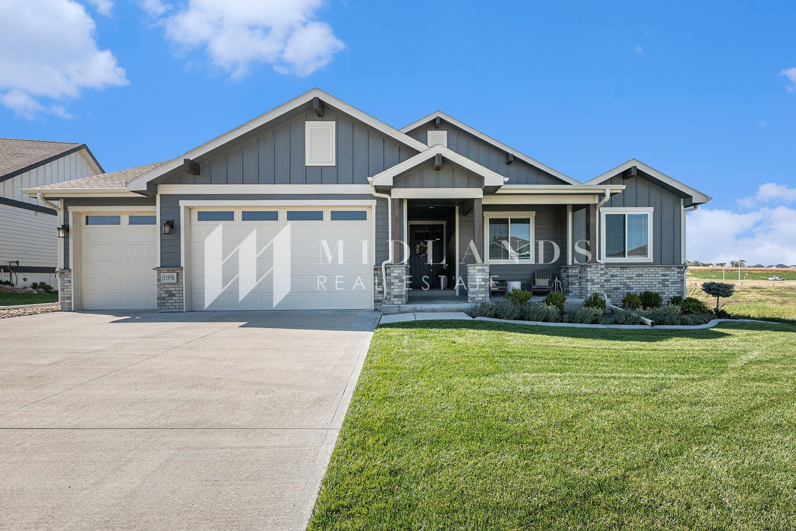 Papillion House: 11976 South 118th Avenue