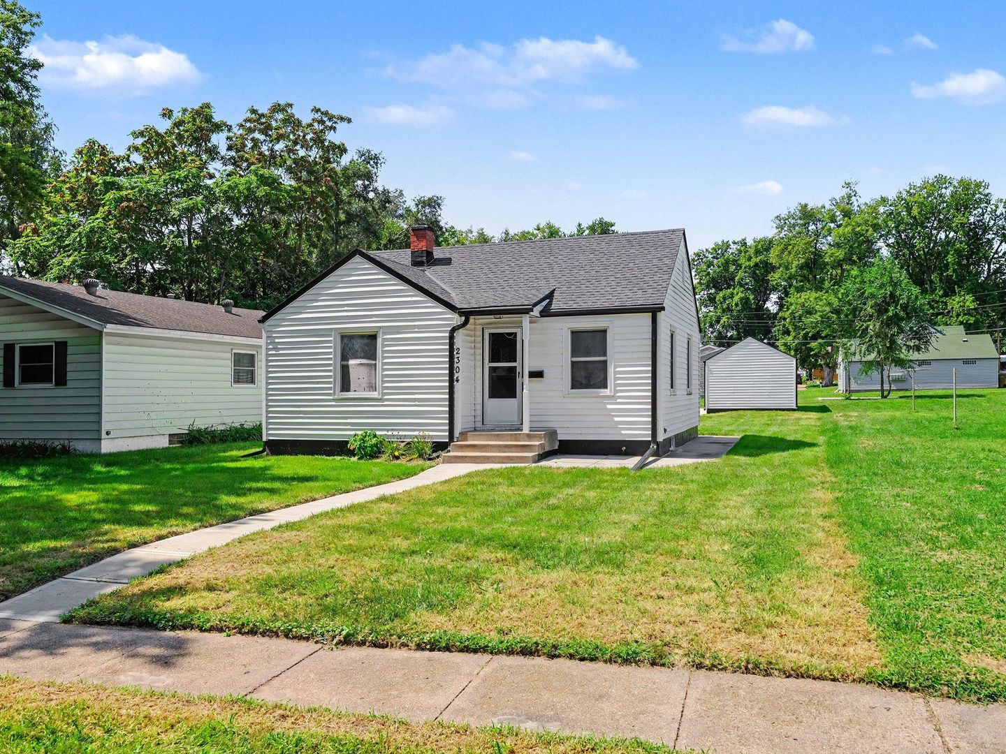 Bellevue House: 2304 Washington St