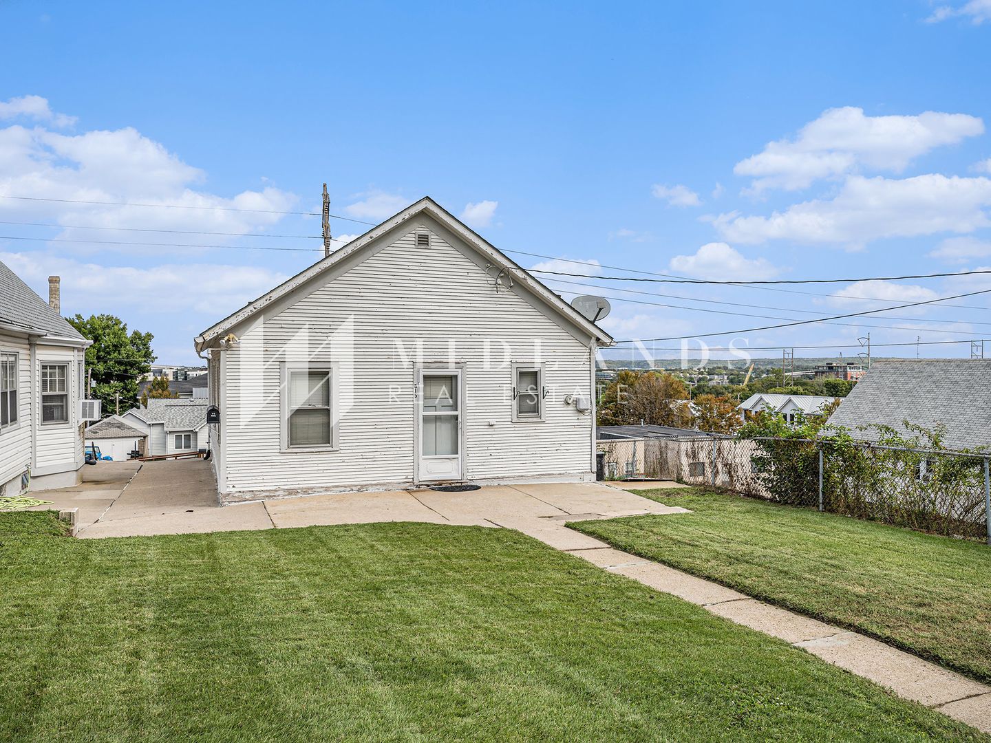 Omaha House: 815 Pierce Street