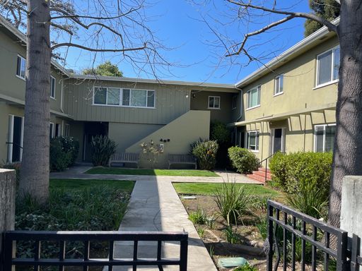 400 Ravenswood Ave Apt 1, Beautiful 1bd 1 Ba, Great Location