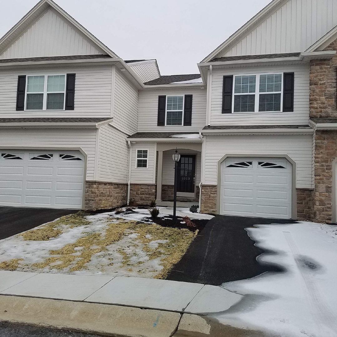 Harrisburg House: 2313 Mandarin Court