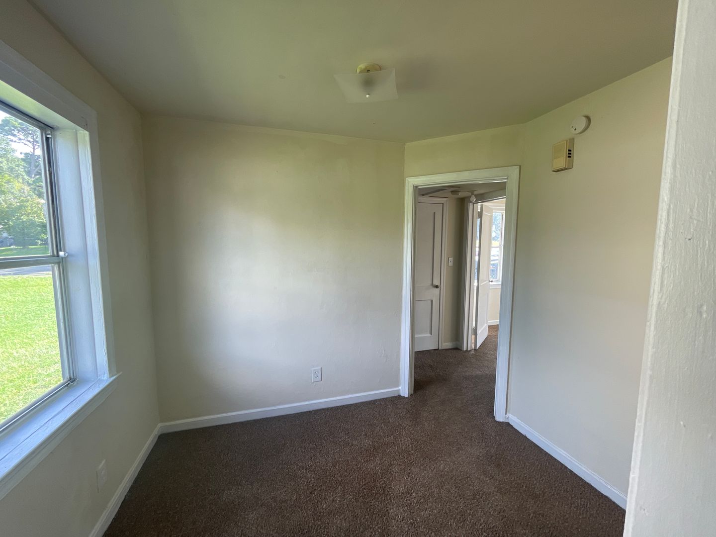 Birmingham Apartment: 1010-1062 40th St W