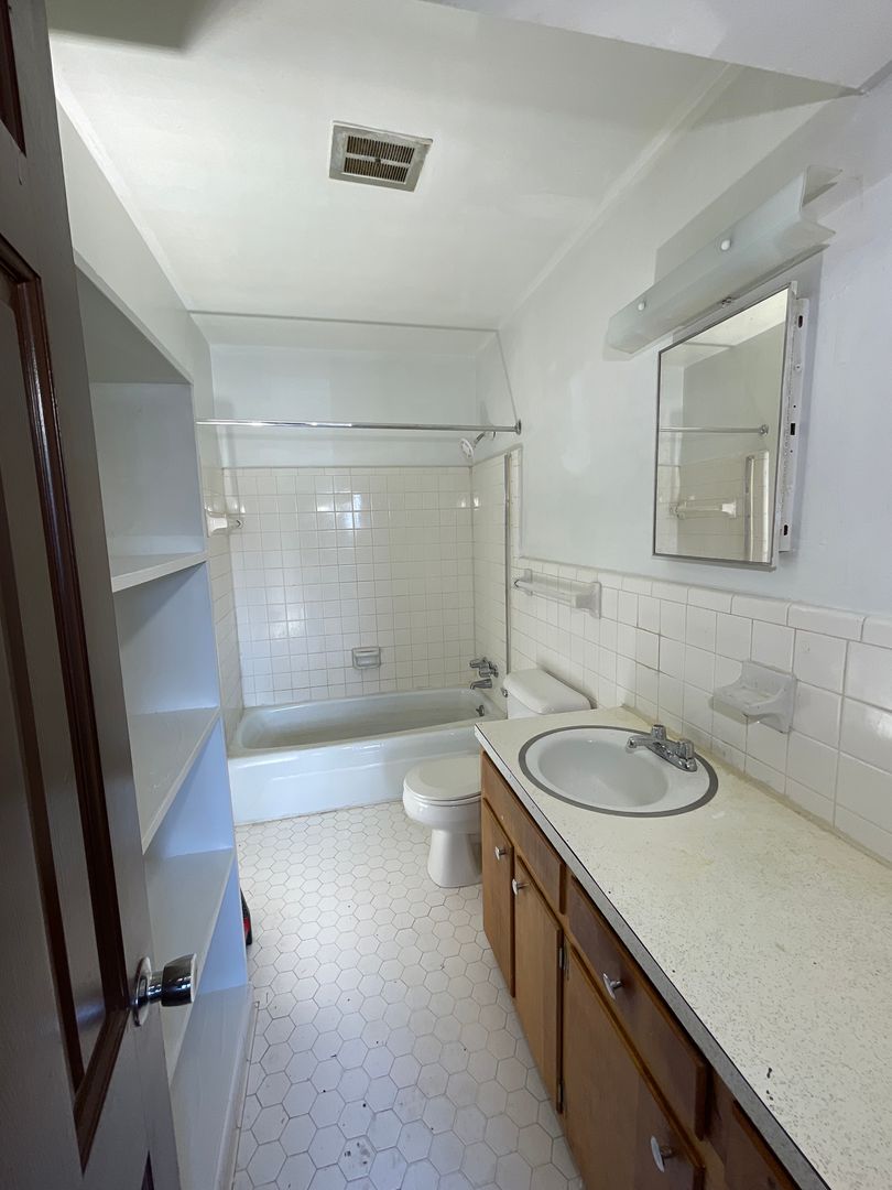 Birmingham Apartment: 7748-7764 4th Ave S