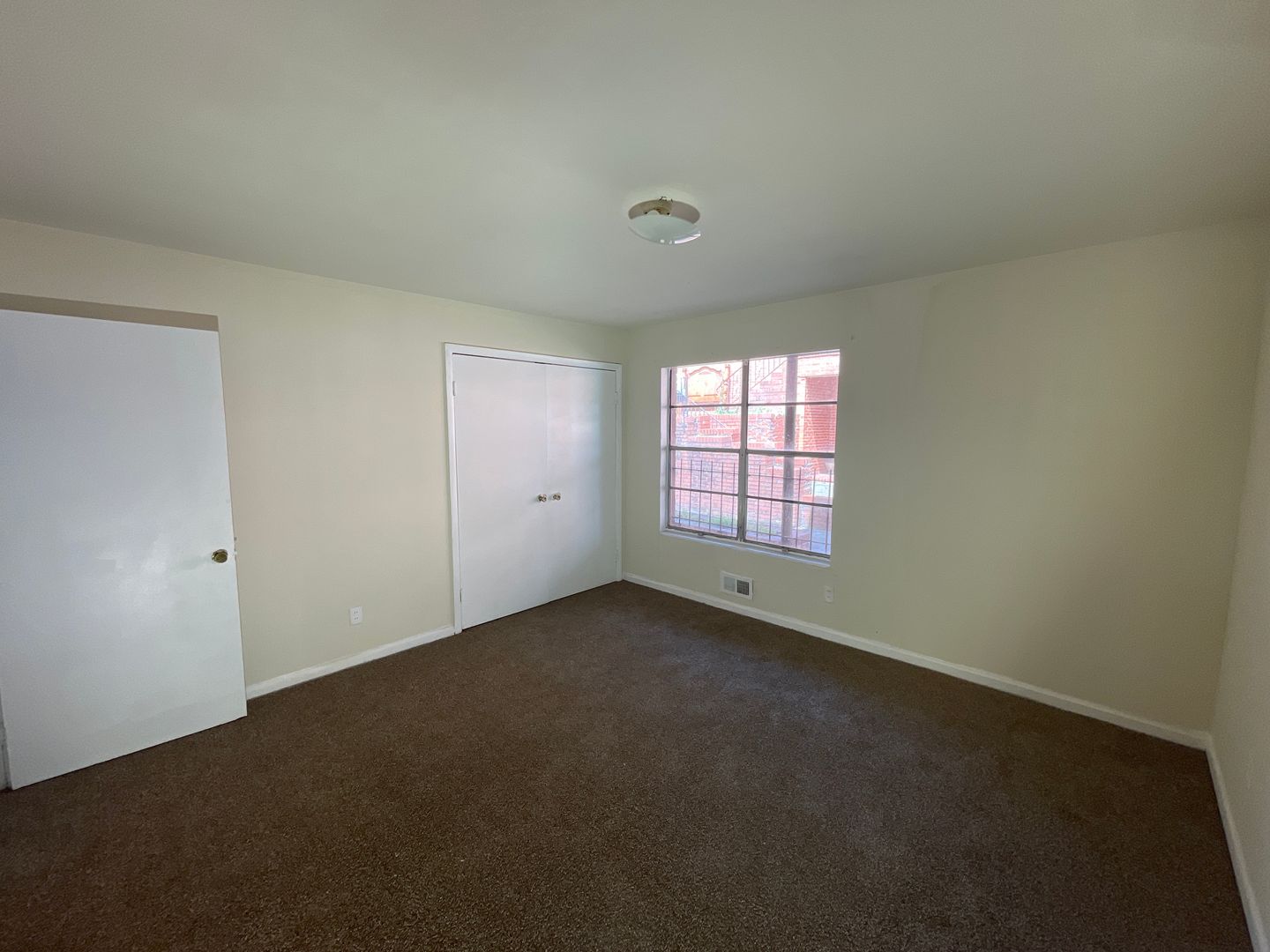 Birmingham Apartment: 709-713  8th Ave W