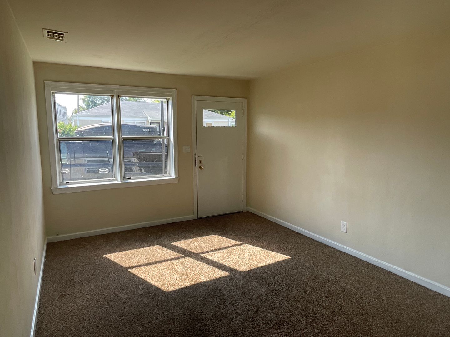 Birmingham Apartment: 1010-1062 40th St W