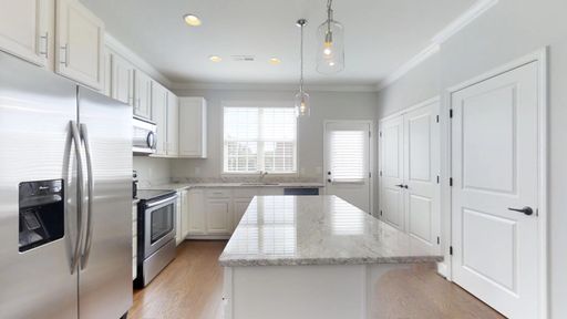 314 South: 2 Bedroom, 2.5 Bath Townhouse (One-Month Free w/ 13-Month Lease) – photo 1