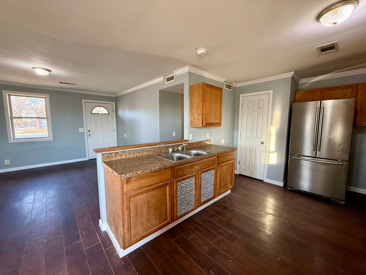 Paragould House: 404 E Locust