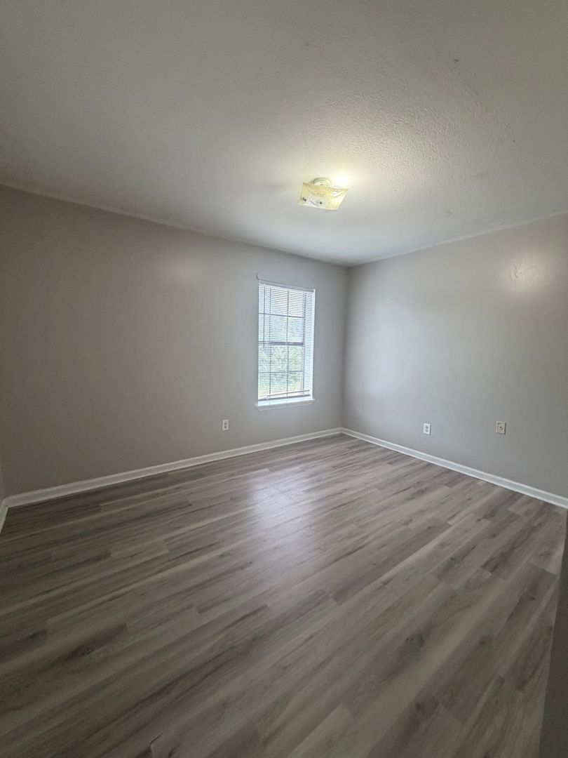 Paragould Apartment: 601 Bertig St