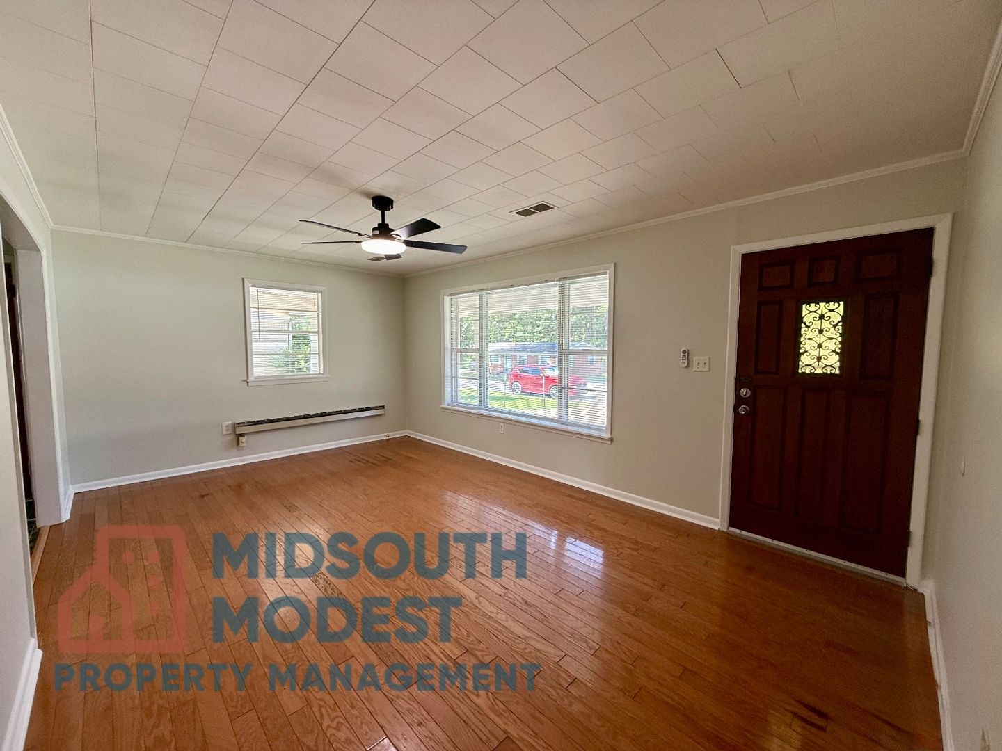 Paragould House: 211 Tech St