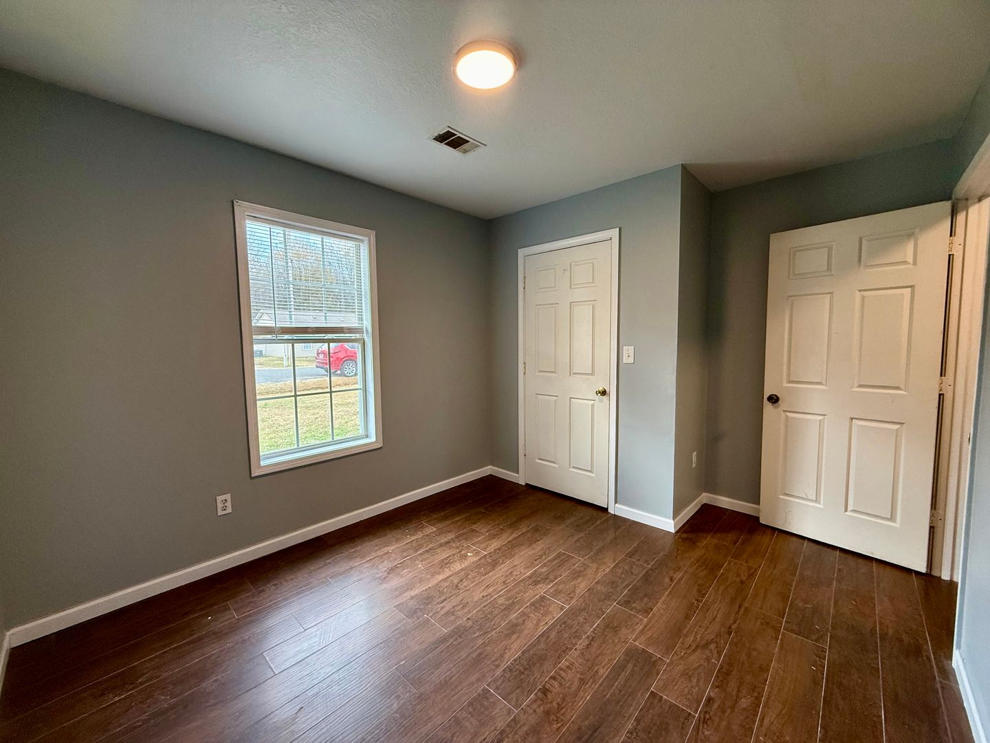 205 N 18th Ave 12 of 12