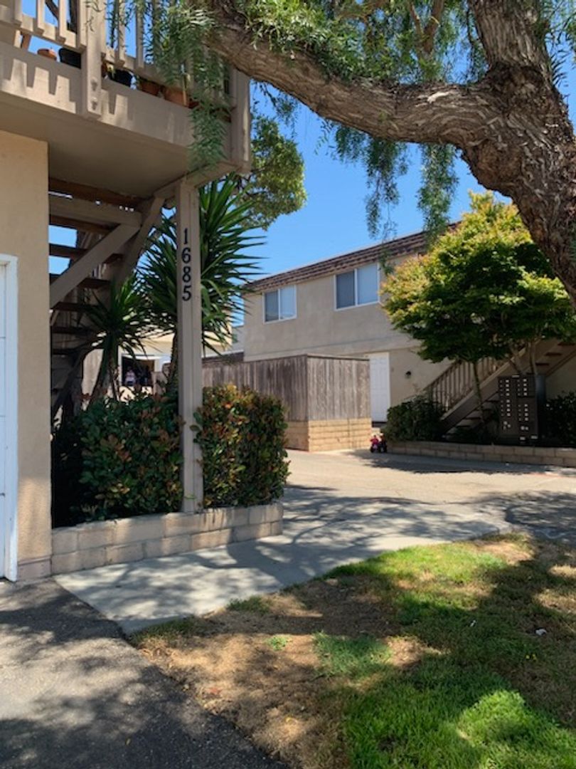 GROVER BEACH Apartment: 1685-1691 RAMONA AVE.